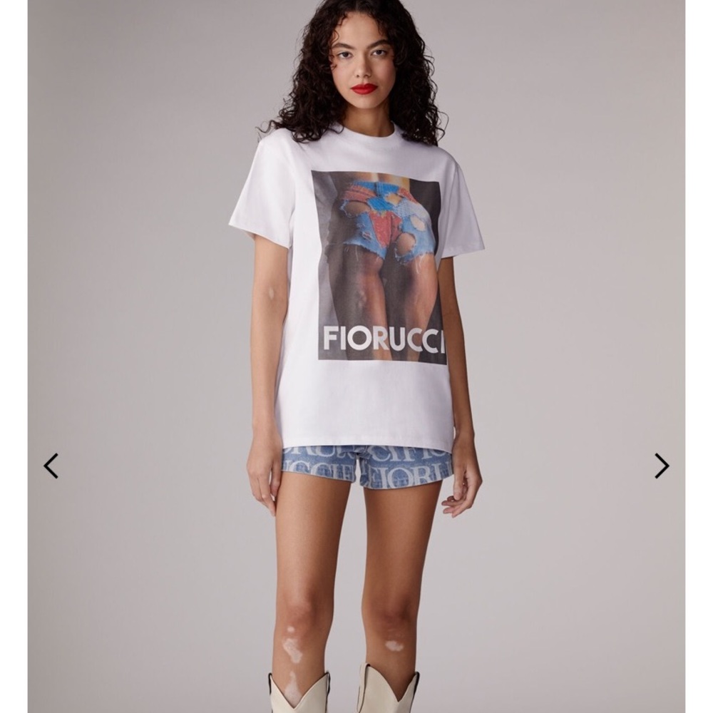 Fiorucci women’s organic cotton tee. Fits S - Picture 4 of 13
